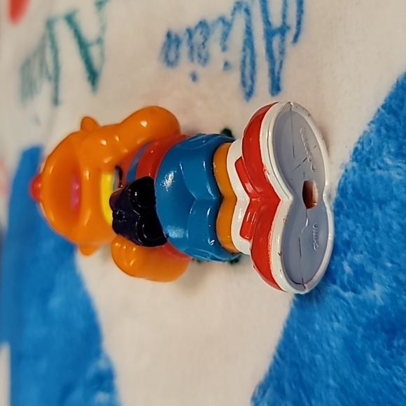 Vintage Ernie with binoculars PVC Figure Sesame Street Cake Topper - Picture 5 of 5